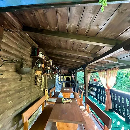 Къща за гости оазис 3*